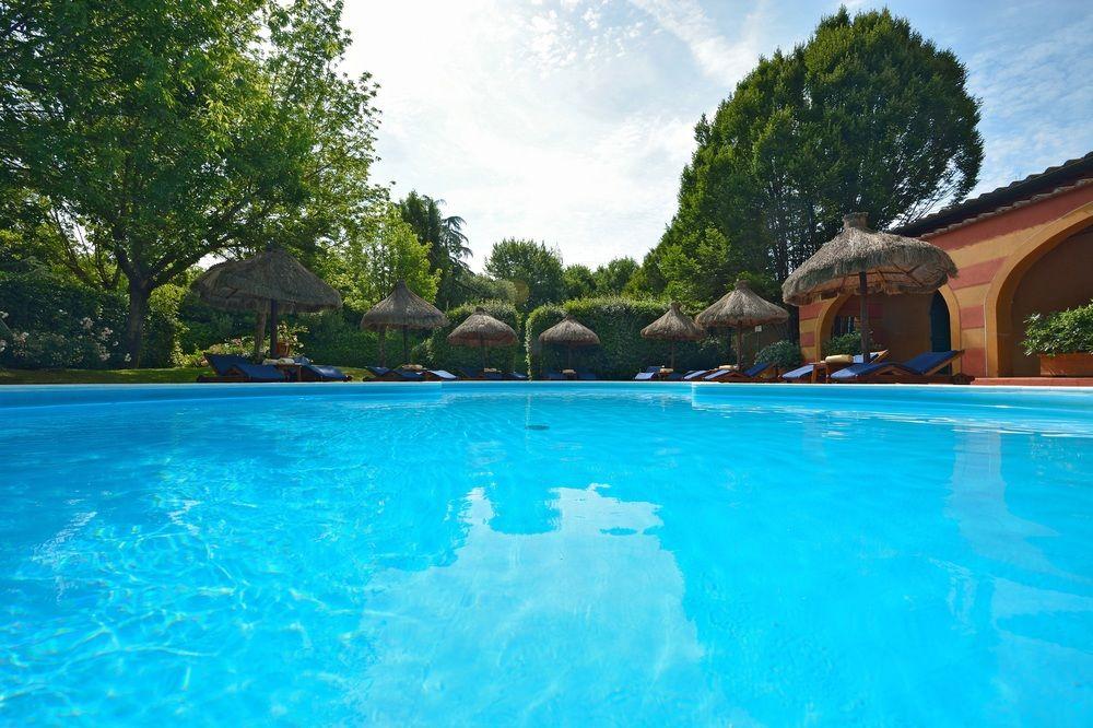 Calamidoro Hotel كالشّينايا المظهر الخارجي الصورة
