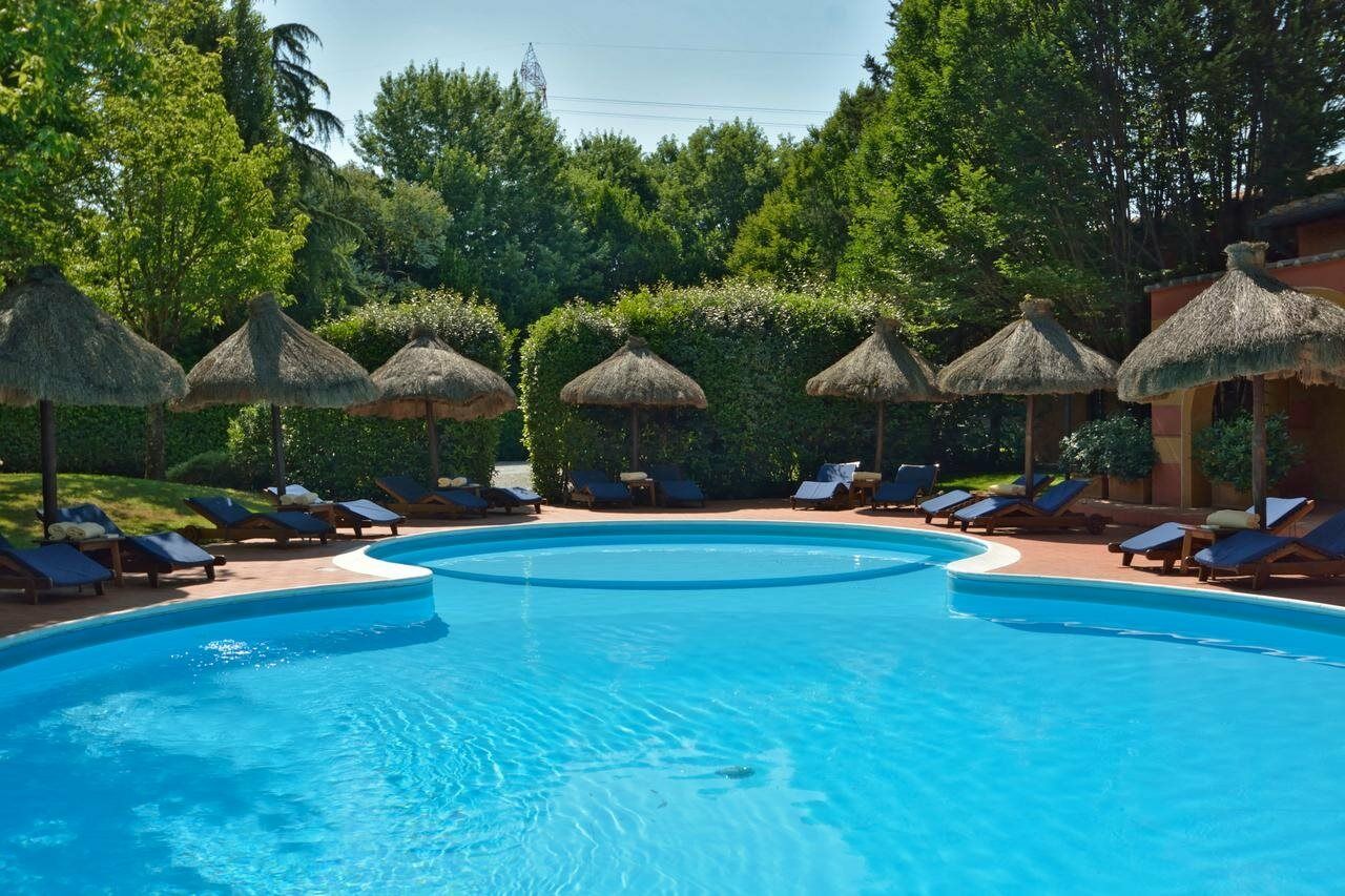 Calamidoro Hotel كالشّينايا المظهر الخارجي الصورة